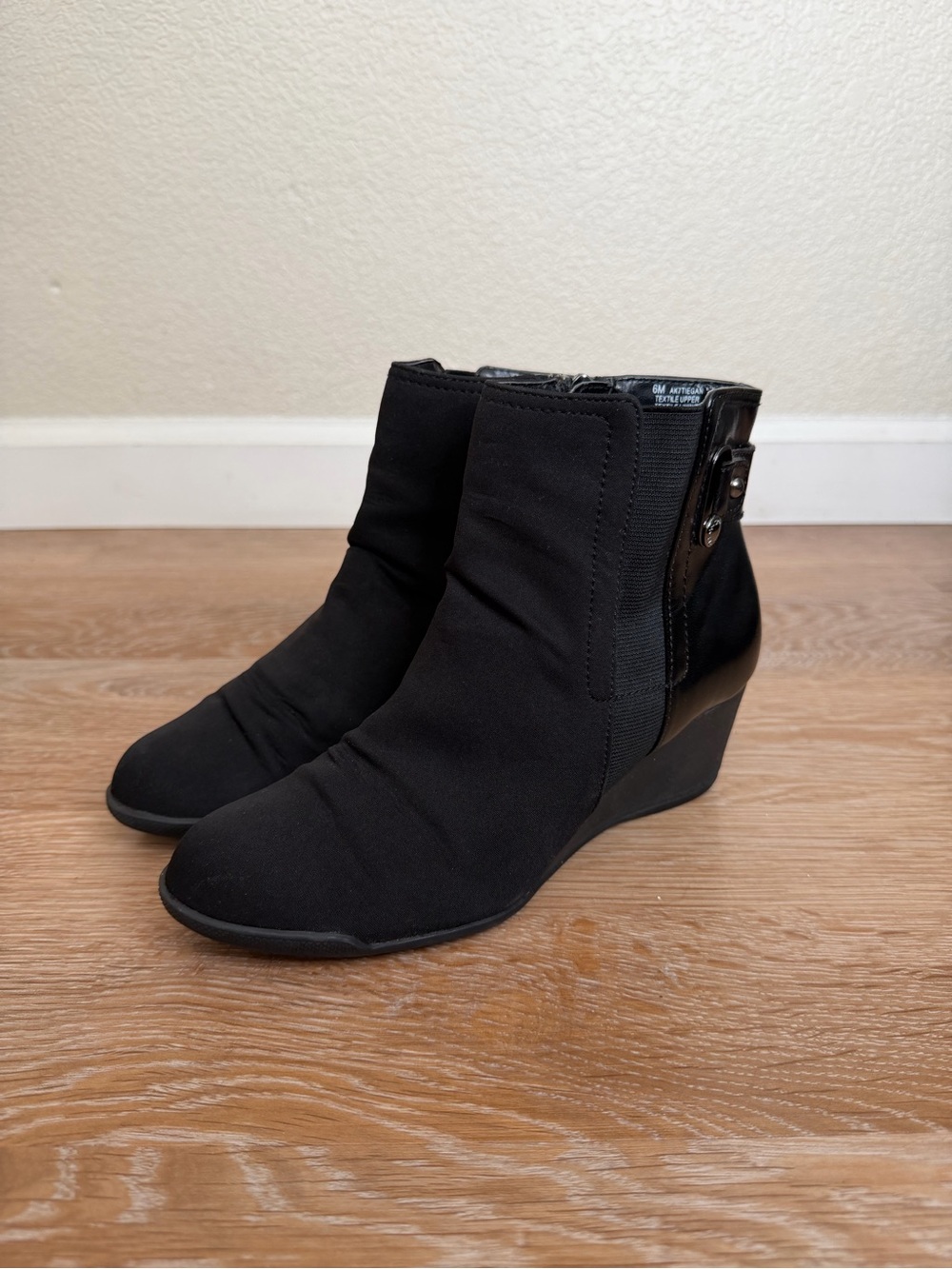 Anne Klein Sport Women's Black Comfort Zip Wedge Ankle Bootie, Size 6M